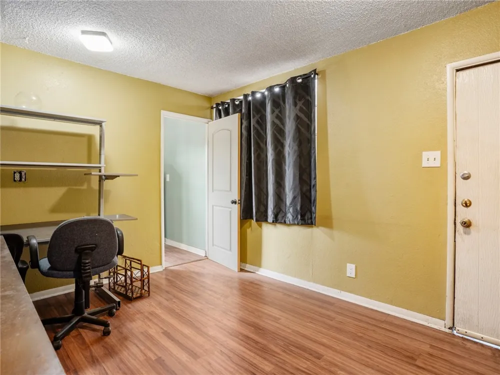 25828 President Harbor City, CA 90710