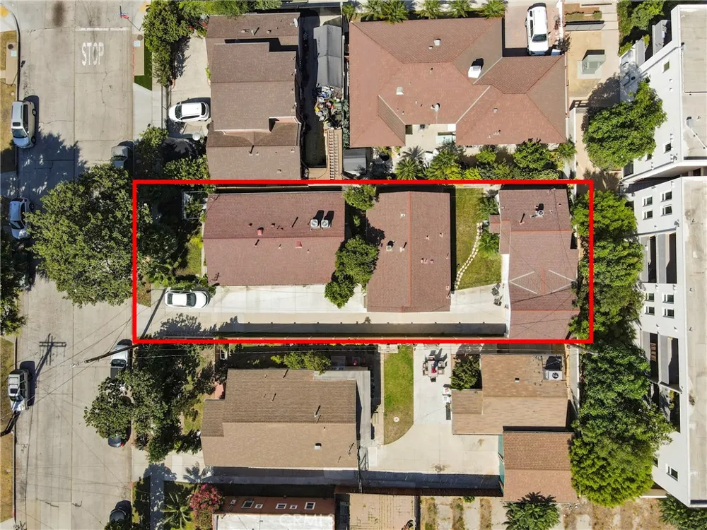 239 W Hillcrest Inglewood, CA 90301