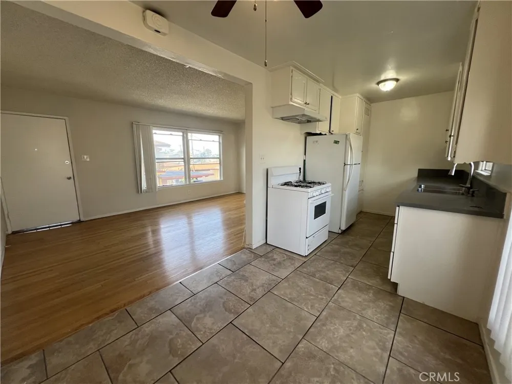 14815 Lemoli #C Gardena, CA 90249