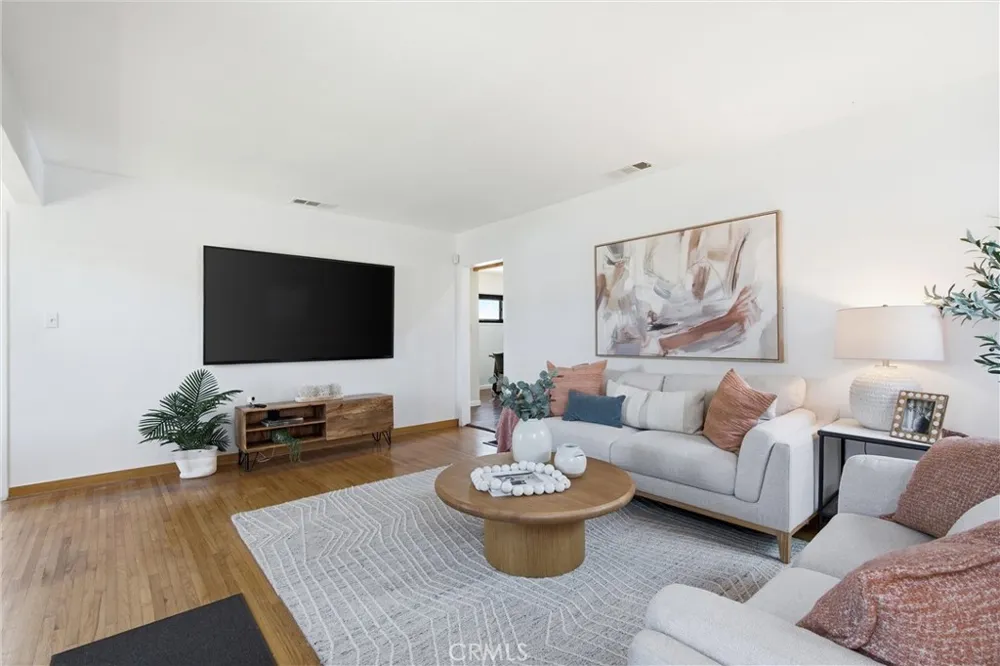 1540 W 215th Street Torrance, CA 90501