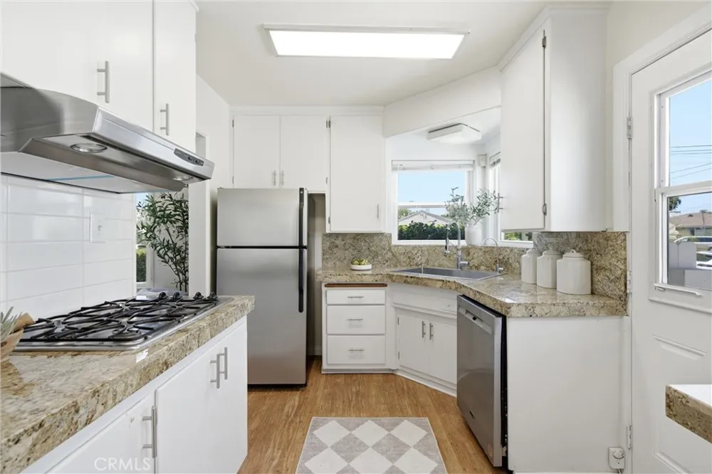 1540 W 215th Street Torrance, CA 90501