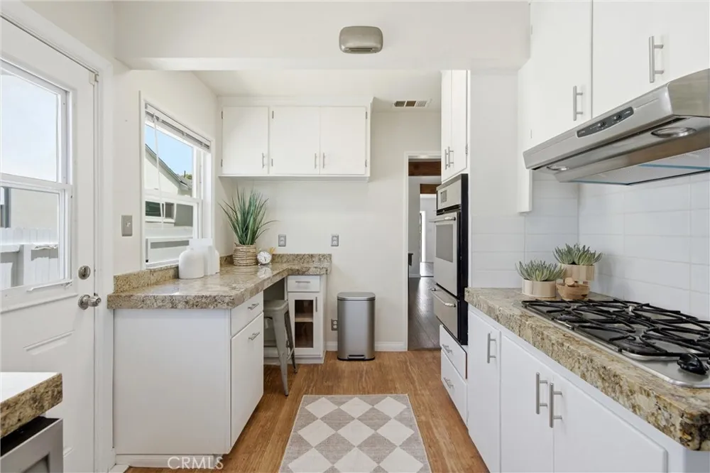 1540 W 215th Street Torrance, CA 90501