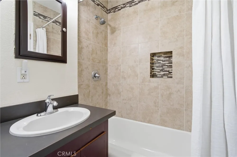 1540 W 215th Street Torrance, CA 90501
