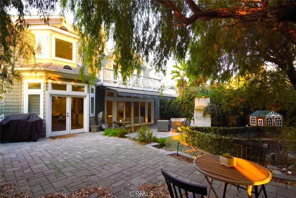 1534 3rd Street Manhattan Beach, CA 90266