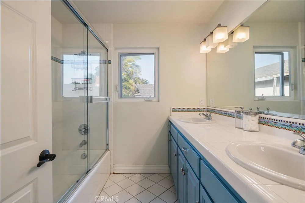 1534 3rd Street Manhattan Beach, CA 90266