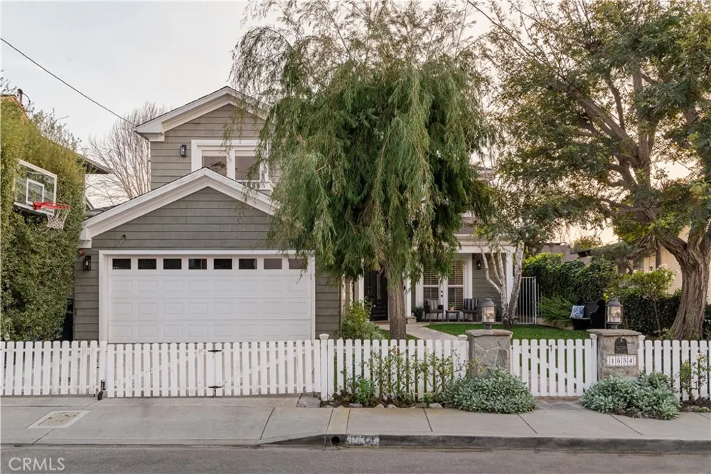 1534 3rd Street Manhattan Beach, CA 90266