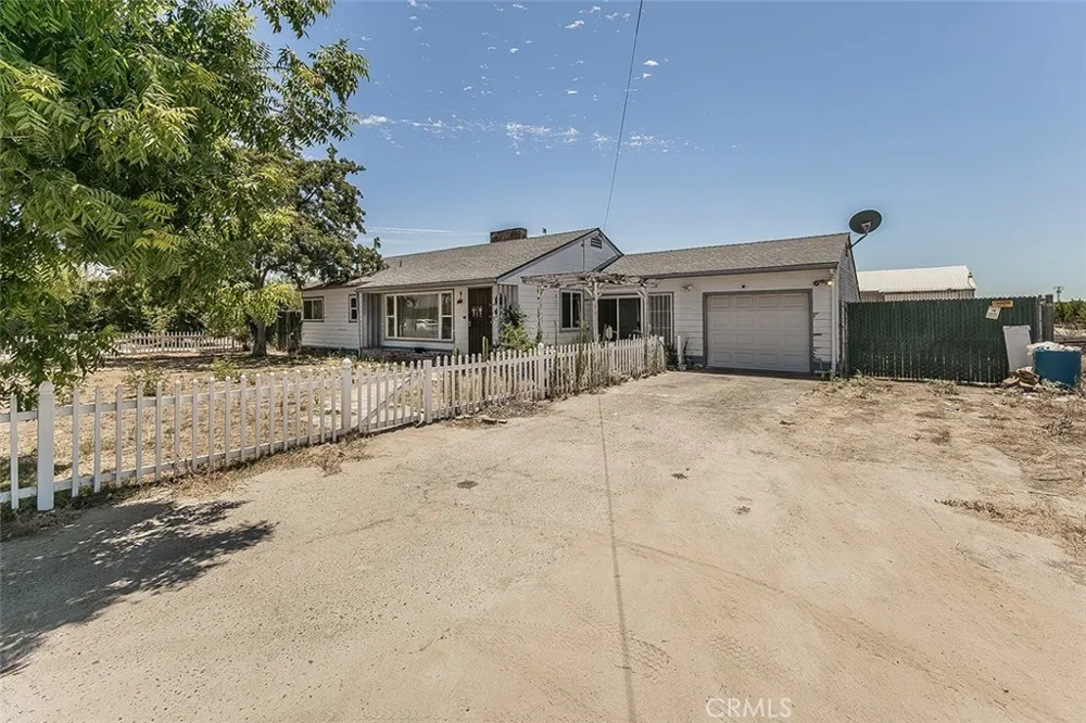 17209 E Floral Reedley, CA 93654