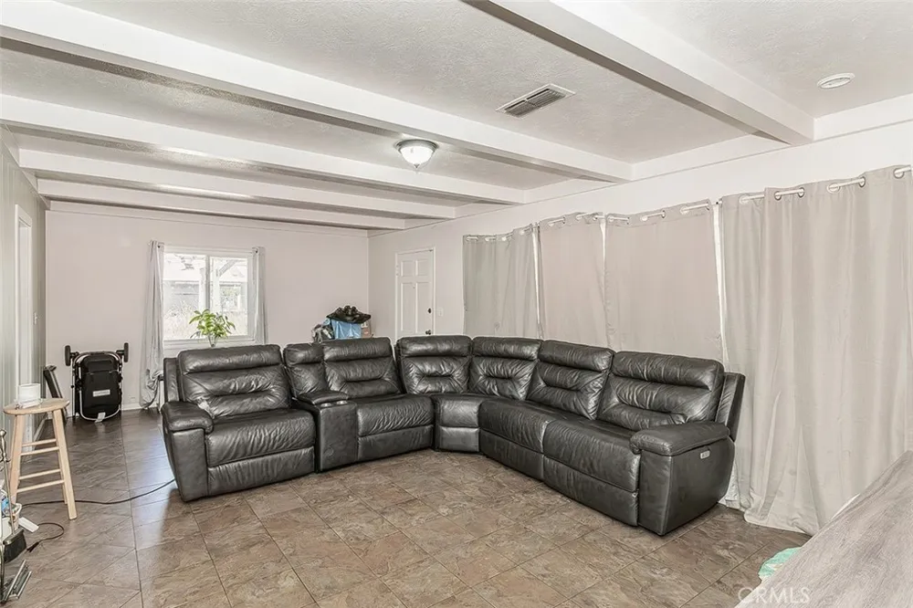 17209 E Floral Reedley, CA 93654