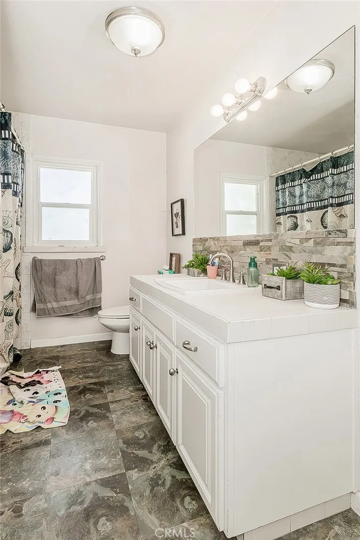 17209 E Floral Reedley, CA 93654