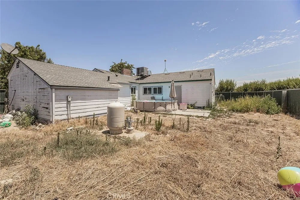 17209 E Floral Reedley, CA 93654