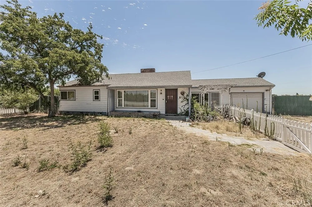 17209 E Floral Reedley, CA 93654