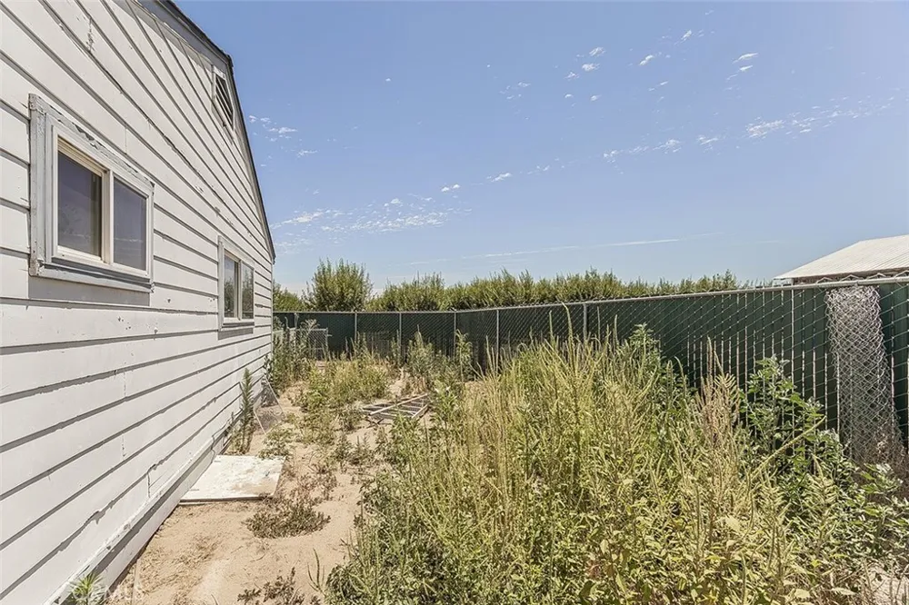 17209 E Floral Reedley, CA 93654