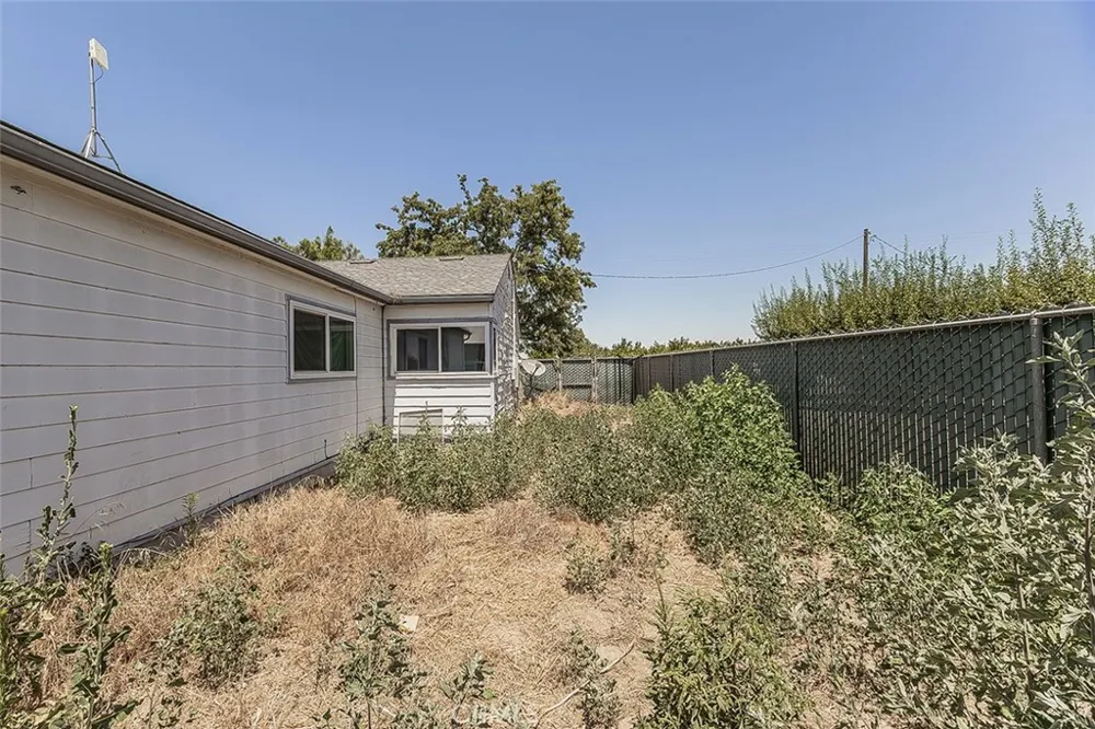 17209 E Floral Reedley, CA 93654