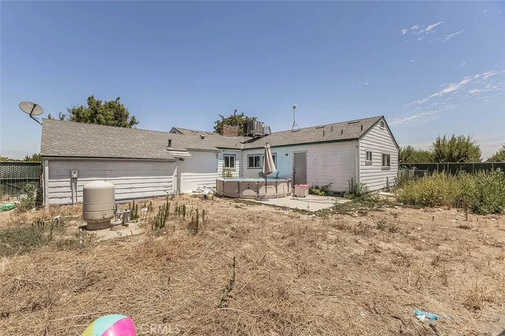 17209 E Floral Reedley, CA 93654