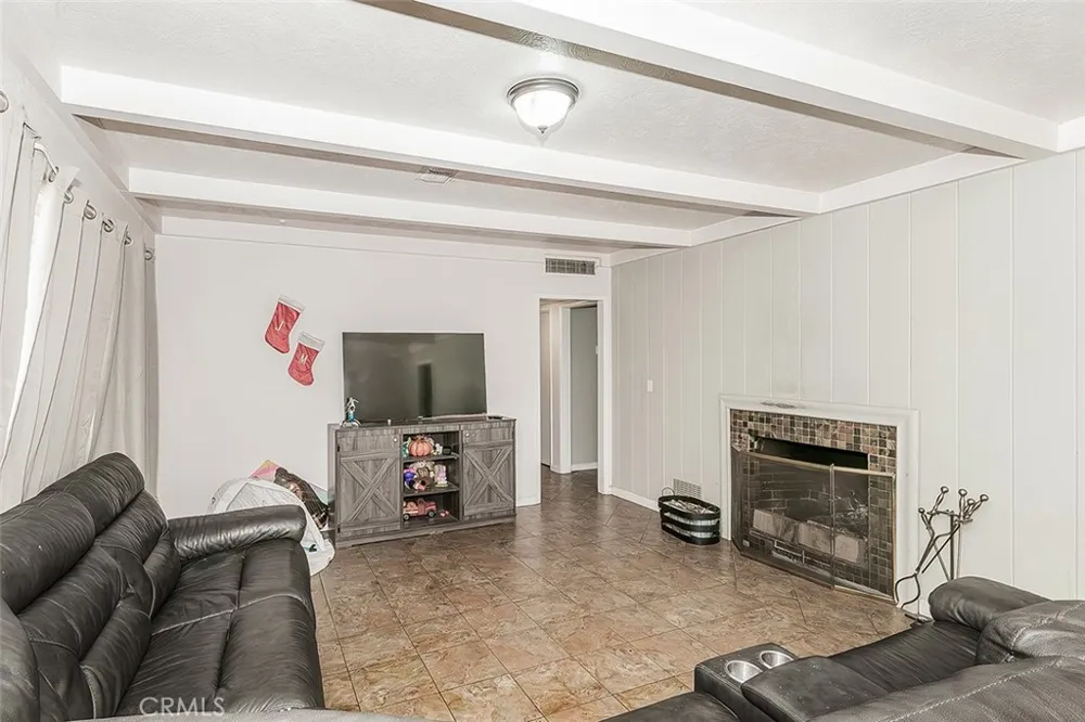 17209 E Floral Reedley, CA 93654