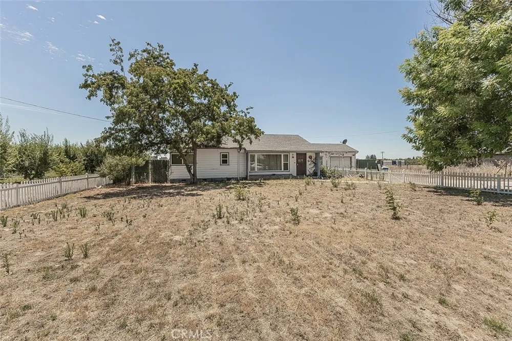 17209 E Floral Reedley, CA 93654