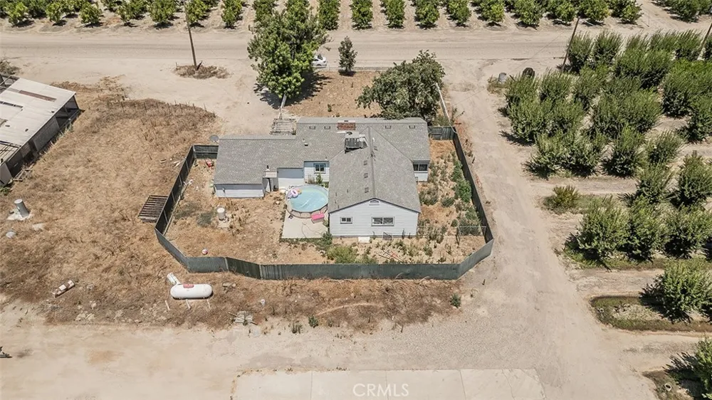 17209 E Floral Reedley, CA 93654