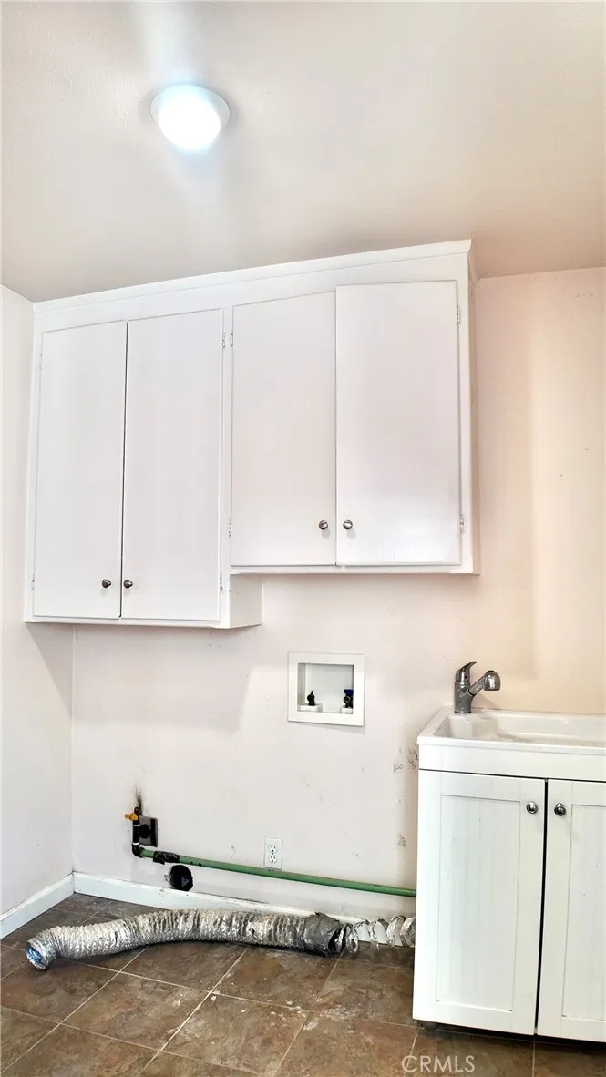 17209 E Floral Reedley, CA 93654