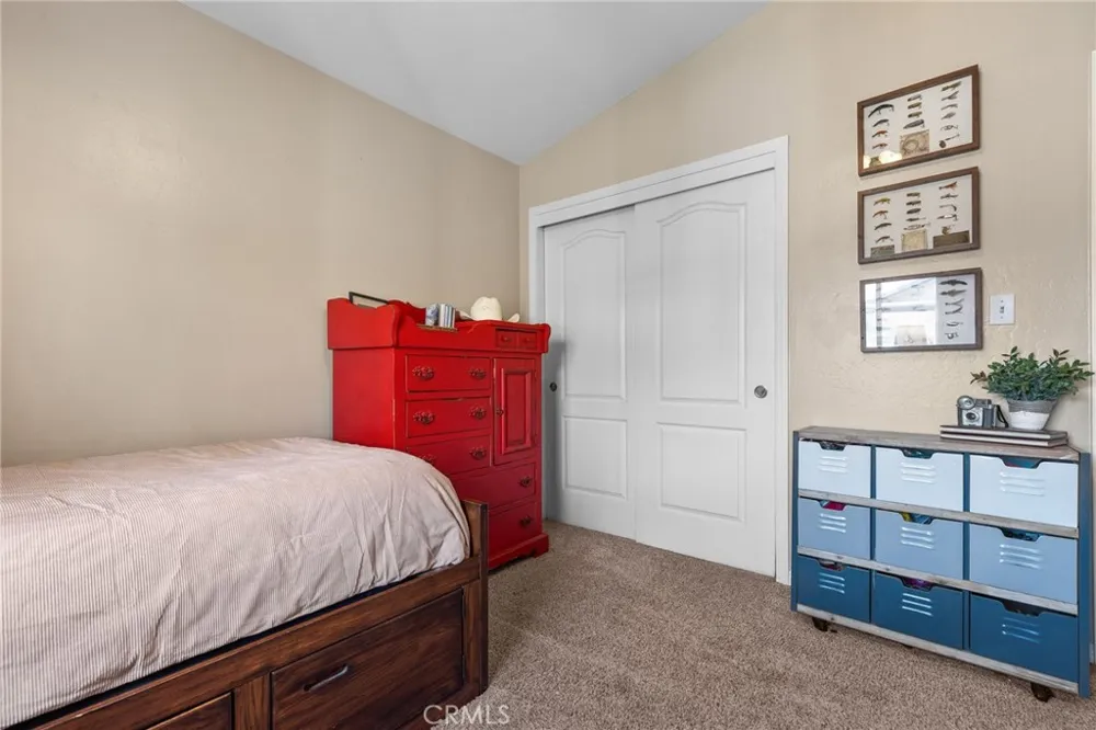9906 Boone Valley Drive Bakersfield, CA 93312