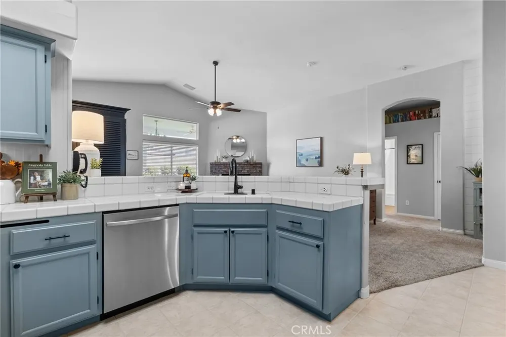 9906 Boone Valley Drive Bakersfield, CA 93312