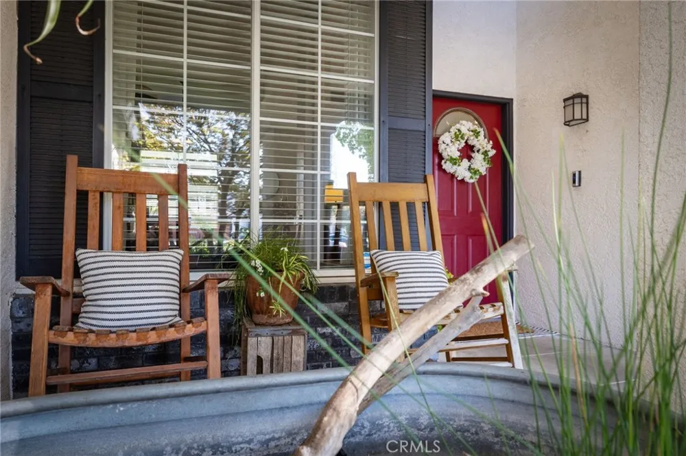 9906 Boone Valley Drive Bakersfield, CA 93312