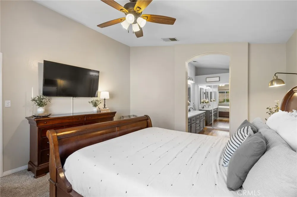 9906 Boone Valley Drive Bakersfield, CA 93312