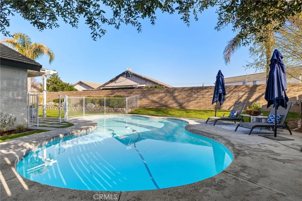 9906 Boone Valley Drive Bakersfield, CA 93312