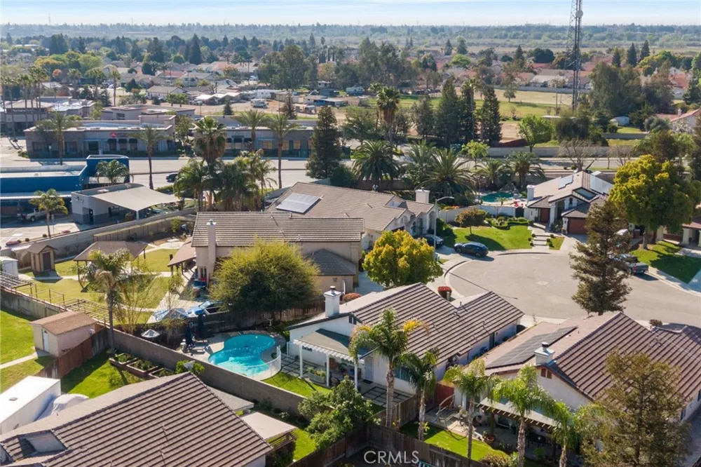 9906 Boone Valley Drive Bakersfield, CA 93312