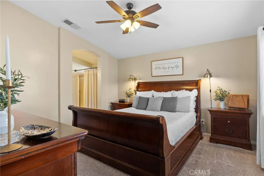 9906 Boone Valley Drive Bakersfield, CA 93312