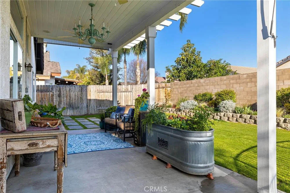 9906 Boone Valley Drive Bakersfield, CA 93312