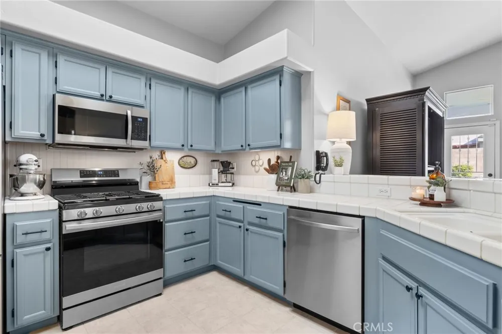 9906 Boone Valley Drive Bakersfield, CA 93312