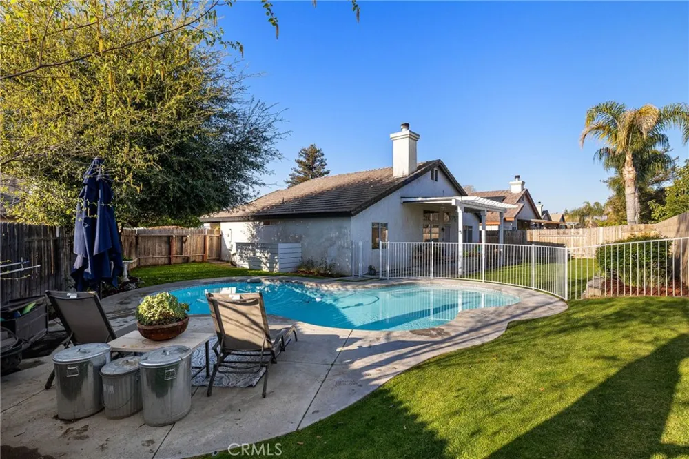 9906 Boone Valley Drive Bakersfield, CA 93312
