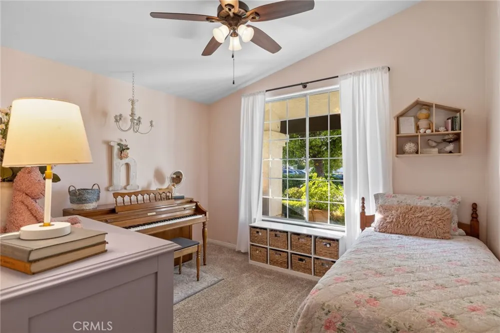 9906 Boone Valley Drive Bakersfield, CA 93312