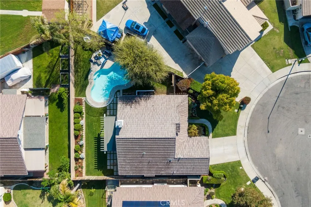 9906 Boone Valley Drive Bakersfield, CA 93312