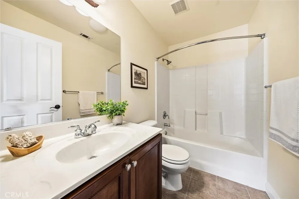 979 La Costa Court Atascadero, CA 93422