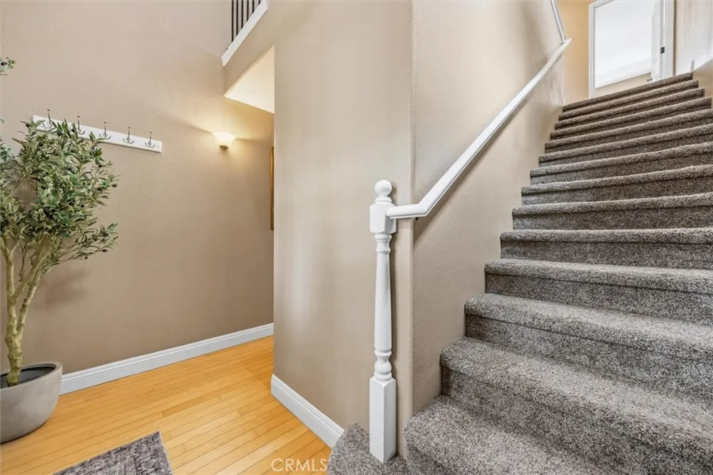 979 La Costa Court Atascadero, CA 93422