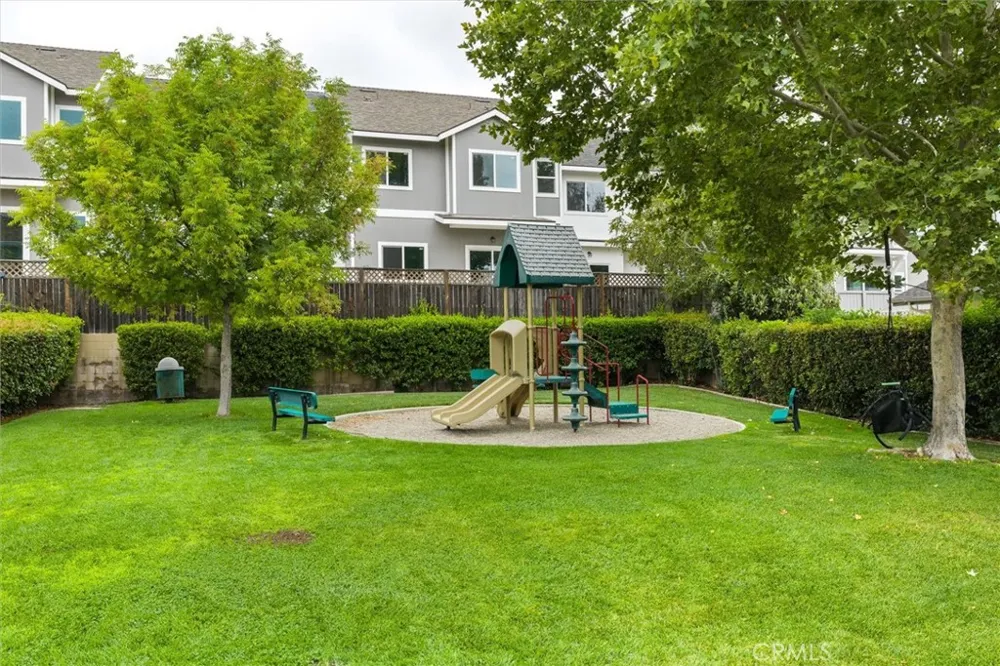 979 La Costa Court Atascadero, CA 93422