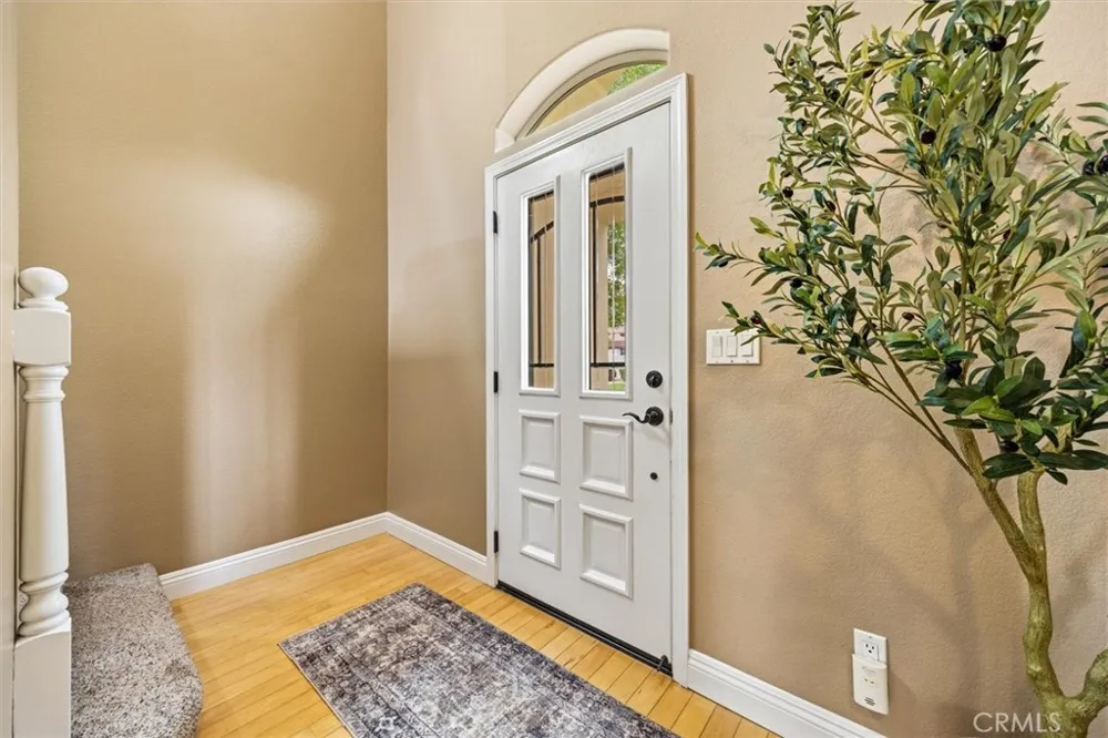 979 La Costa Court Atascadero, CA 93422