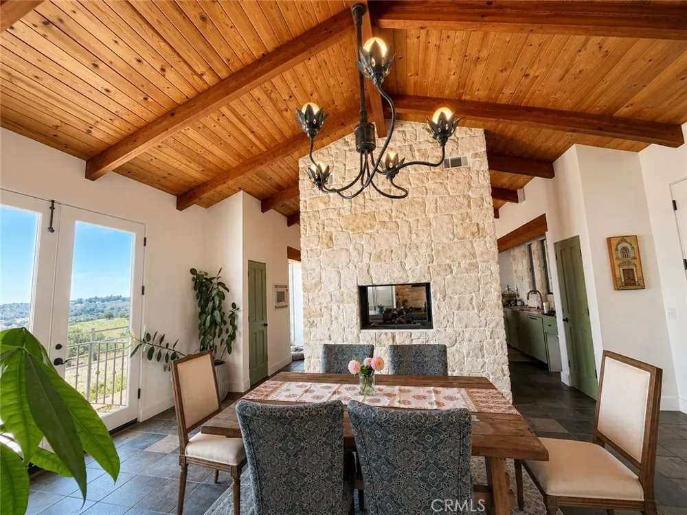 1360 Red Brome Place Arroyo Grande, CA 93420