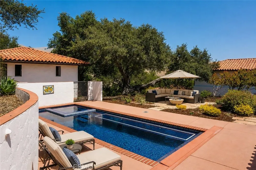 1360 Red Brome Place Arroyo Grande, CA 93420