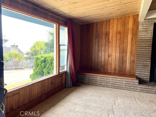 425 Wellington Cambria, CA 93428
