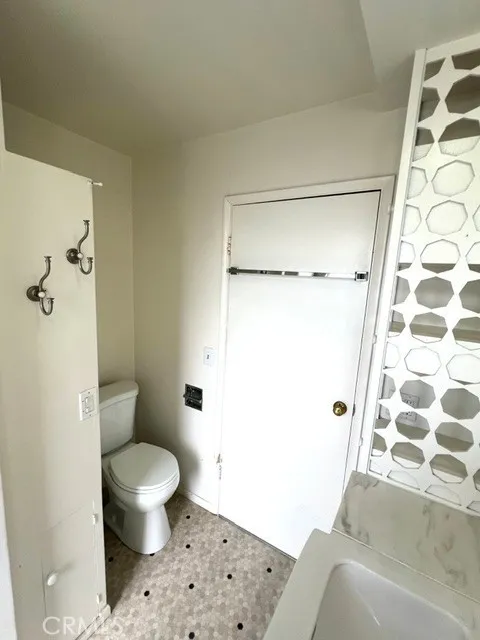 425 Wellington Cambria, CA 93428