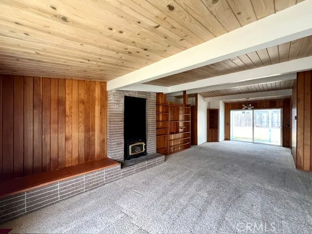 425 Wellington Cambria, CA 93428
