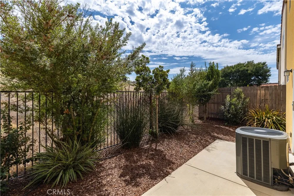 351 Calle De Pueblo Templeton, CA 93465