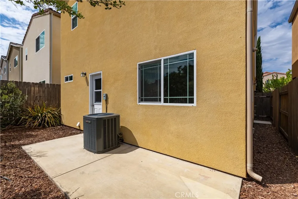 351 Calle De Pueblo Templeton, CA 93465