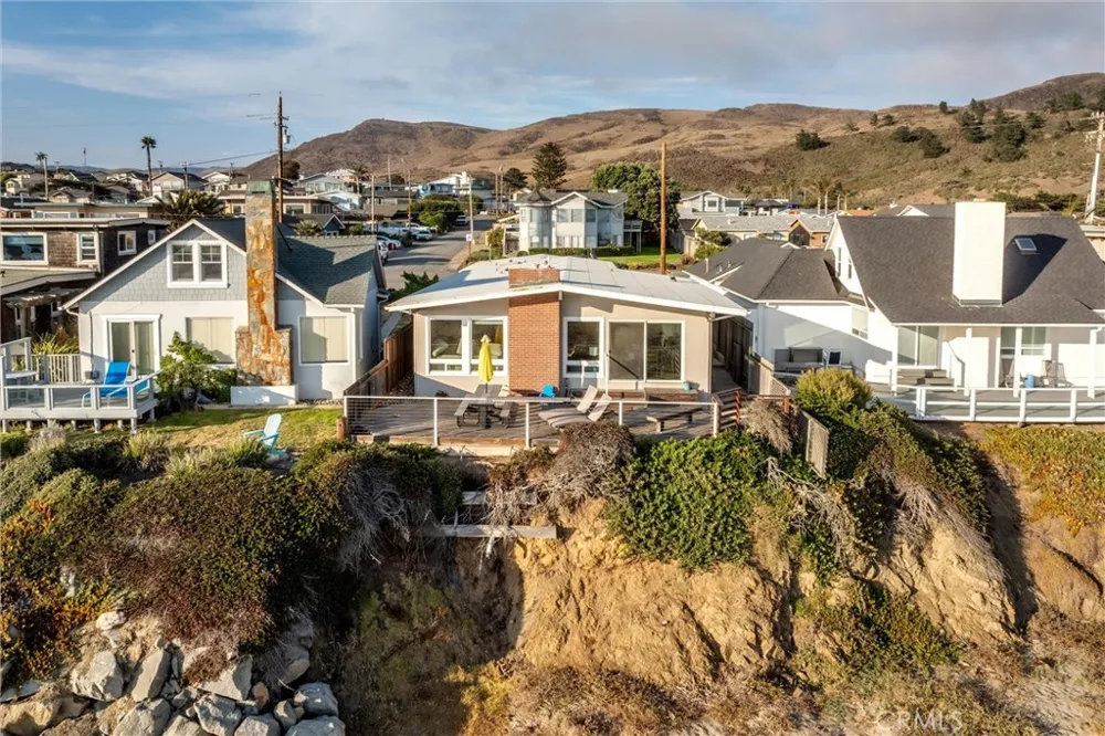 2234 Pacific Cayucos, CA 93430