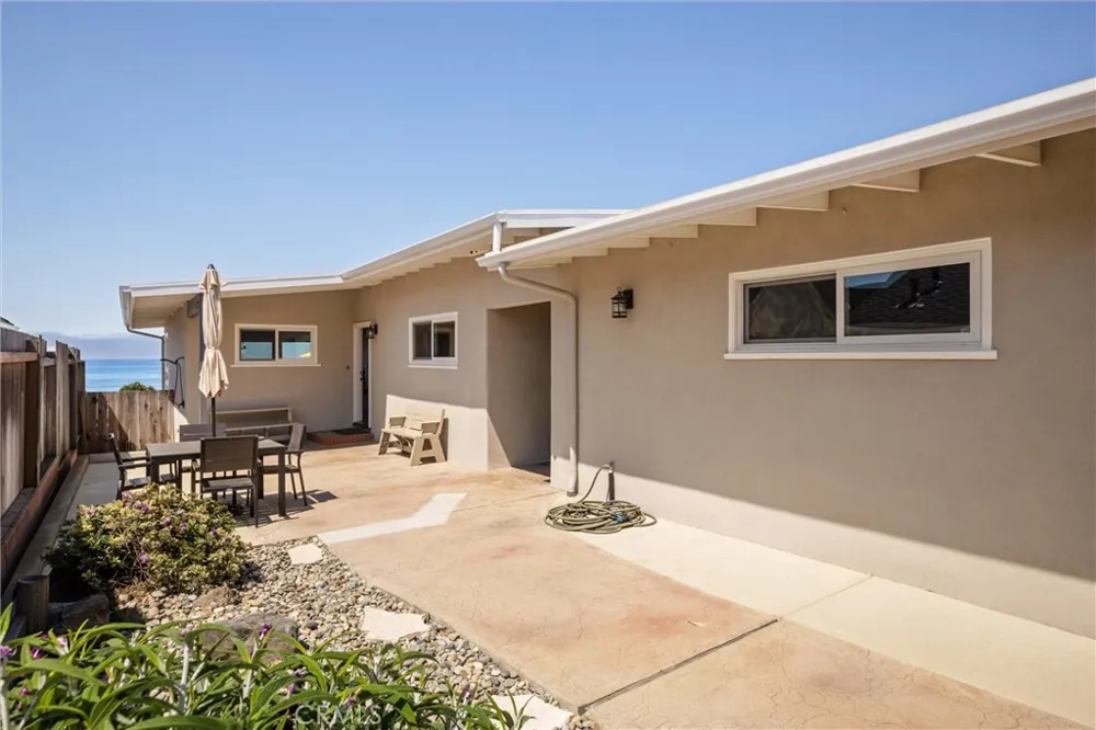 2234 Pacific Cayucos, CA 93430
