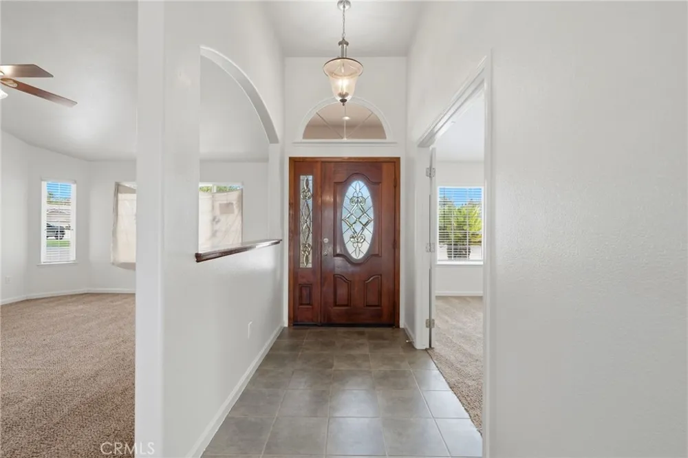 1487 Boyd Court Tulare, CA 93274