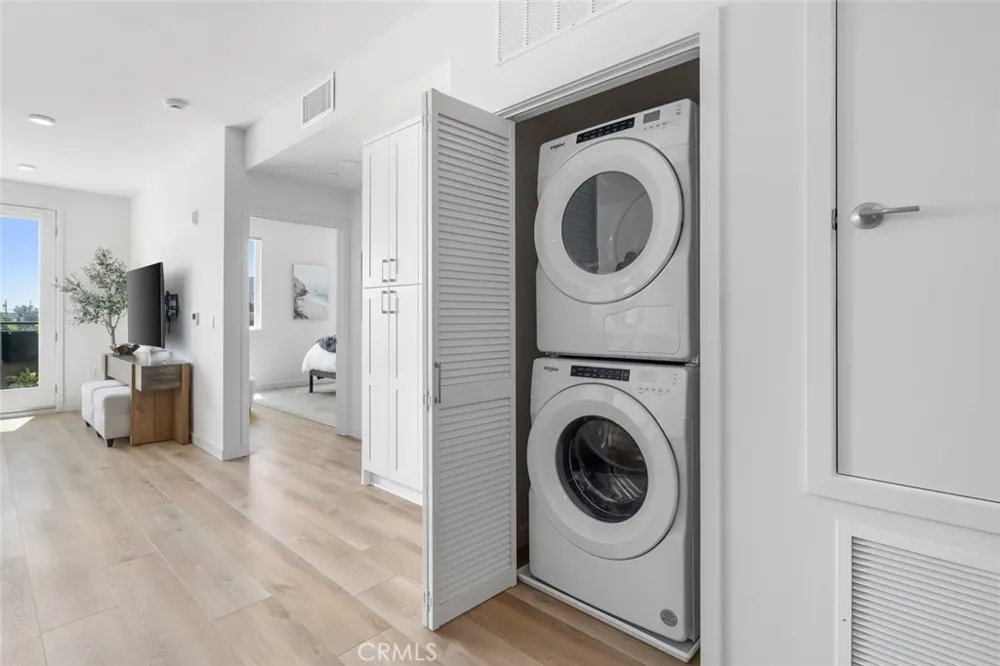 2475 Victoria Avenue #404 San Luis Obispo, CA 93401