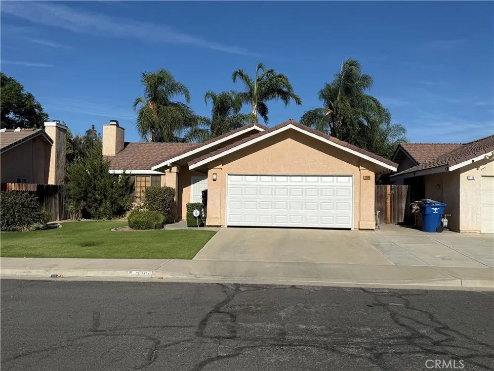 3200 Cattleman Bakersfield, CA 93312